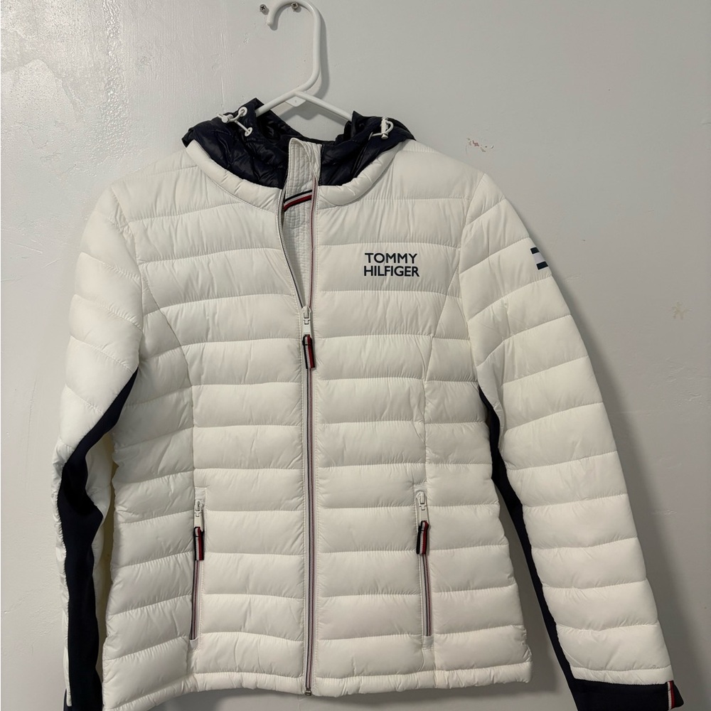 Tommy Hilfiger White and Navy Puffer Jacket